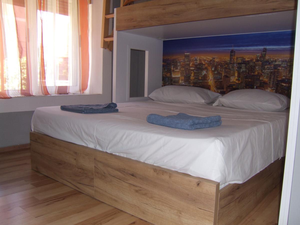 Home Hostel Shkodra Kültér fotó