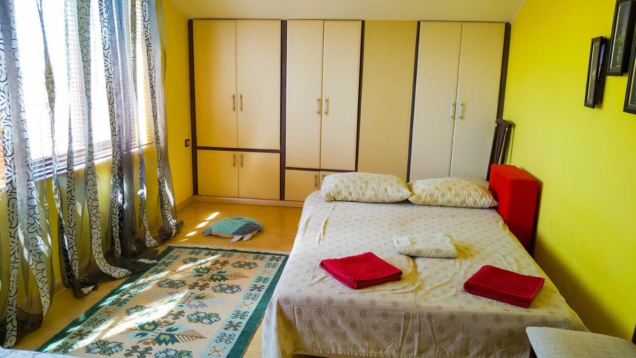Home Hostel Shkodra Kültér fotó