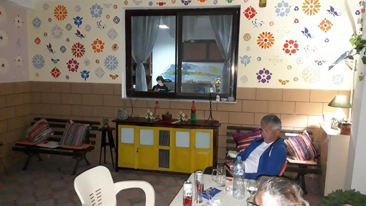 Home Hostel Shkodra Kültér fotó